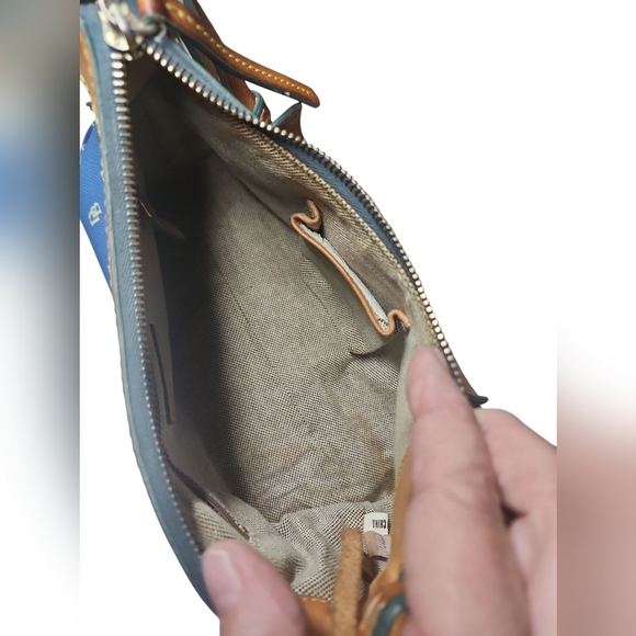 Dooney Burke Blue logo petite hand/shoulder bag - Picture 16 of 16